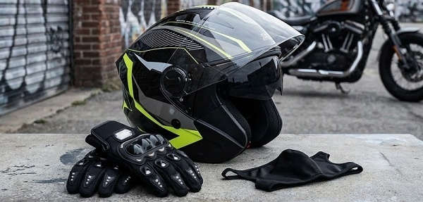 casca moto modulara flip up urban core cu viziera dubla si ventilatie negru mat denisnetwork